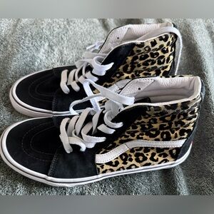 Leopard Print High-Top Kids Sneakers size 5.5 Youth